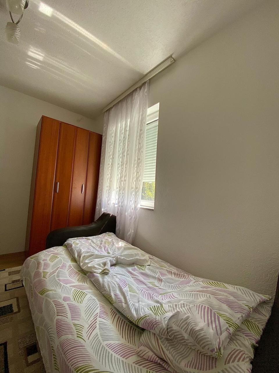 Lola Guest House Vuthaj Dış mekan fotoğraf