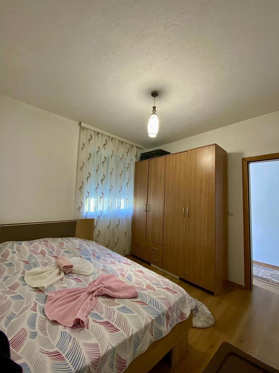 Lola Guest House Vuthaj Dış mekan fotoğraf