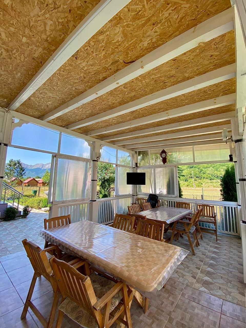 Lola Guest House Vuthaj Dış mekan fotoğraf